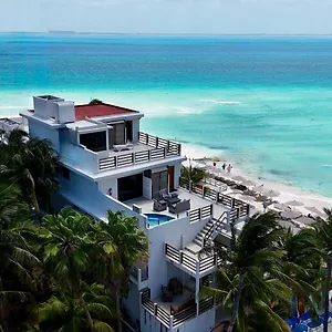 Cuxos Beachfront Isla Mujeres